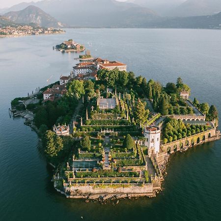 Family Apartment Vista Lago Stresa Eksteriør billede
