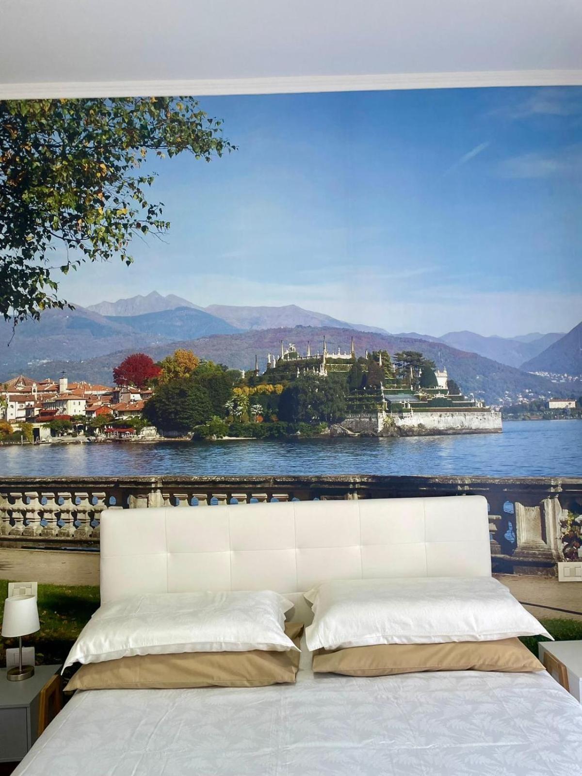 Family Apartment Vista Lago Stresa Eksteriør billede