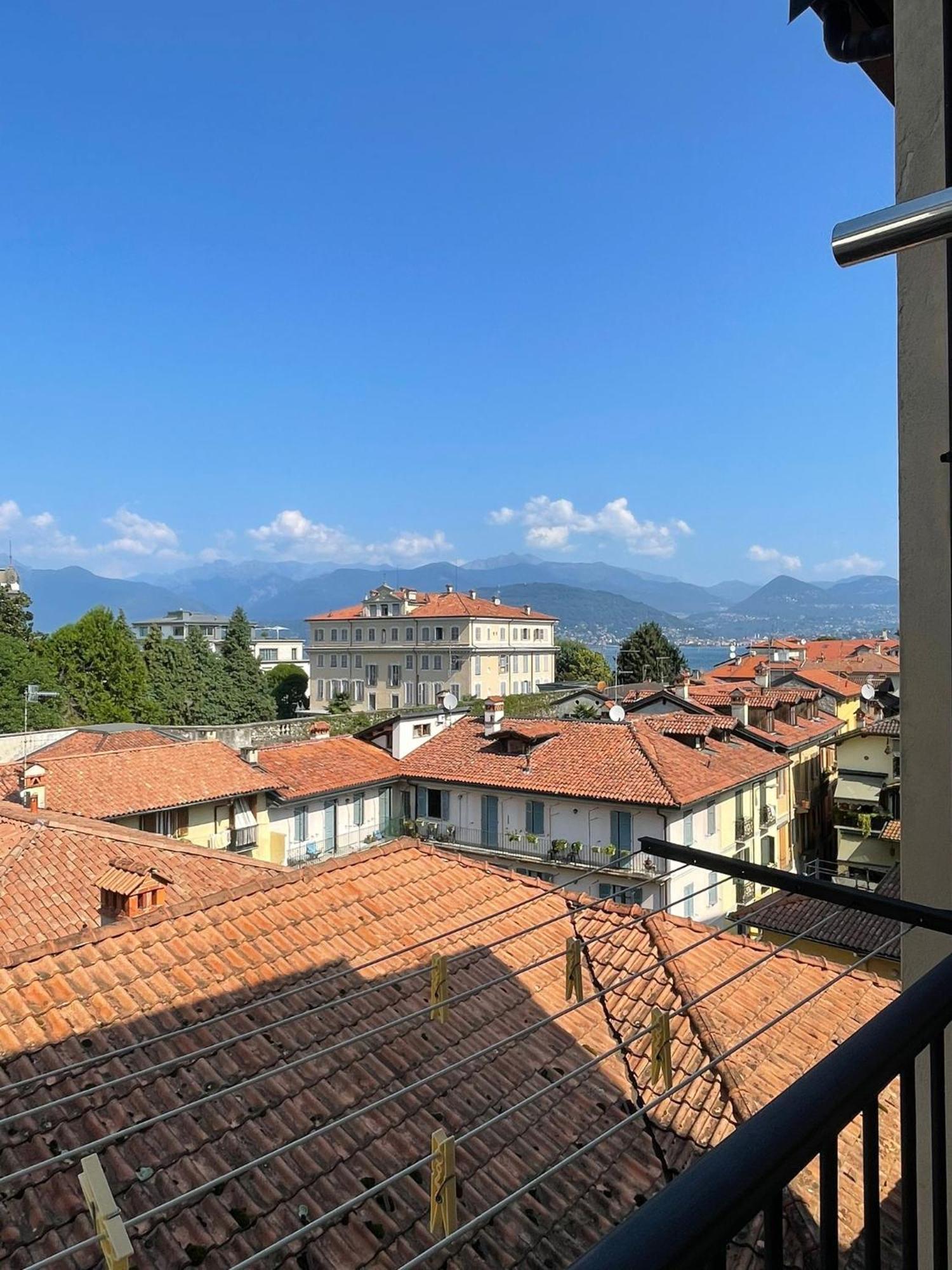 Family Apartment Vista Lago Stresa Eksteriør billede