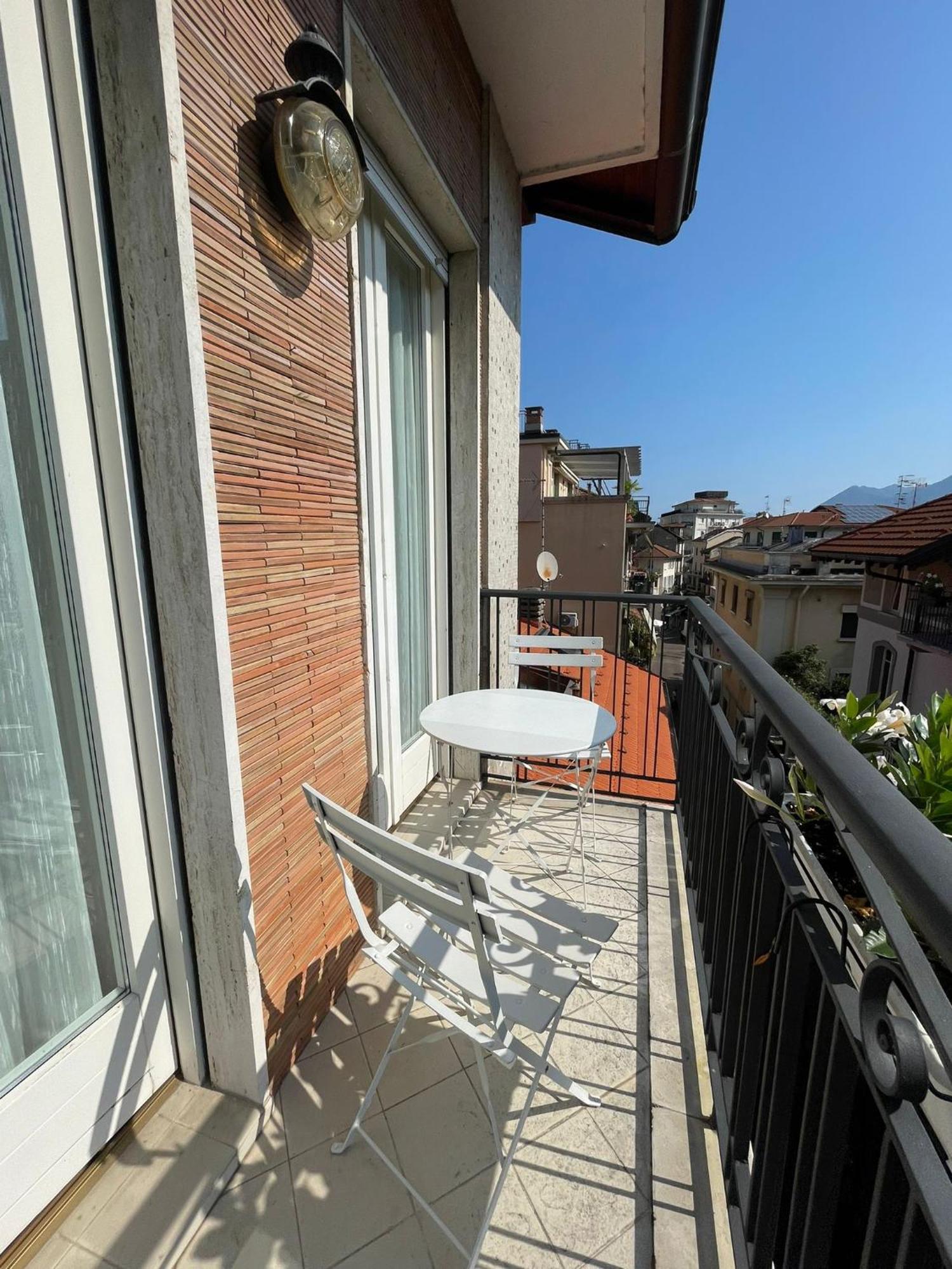 Family Apartment Vista Lago Stresa Eksteriør billede